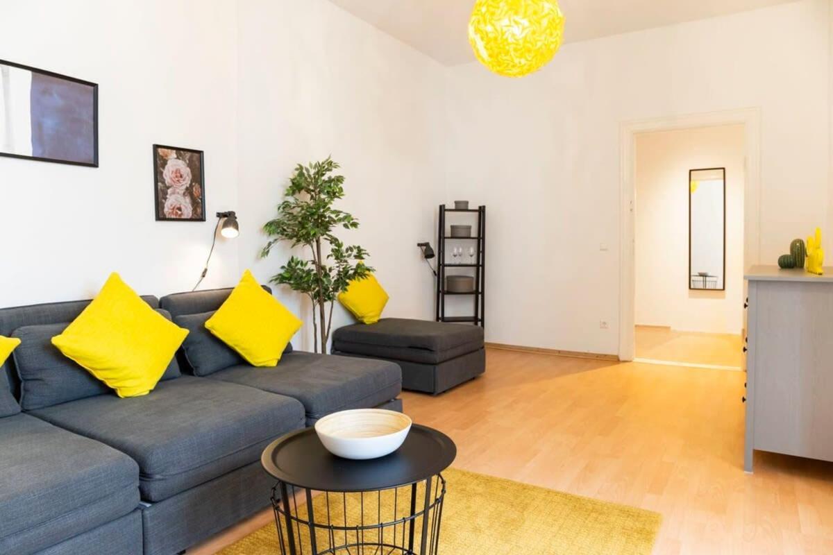 Spacious Family Apartment At Mauerpark Plus Selfcheckin Berlin Exteriör bild